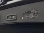 Volvo XC40 1.5 T5 Recharge R-Design Expression / Leder interieur / Stoelverwarming / Elektrisch verstelbare stoel + Geheugenfunctie / DAB+