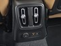 Volvo XC40 1.5 T5 Recharge R-Design Expression / Leder interieur / Stoelverwarming / Elektrisch verstelbare stoel + Geheugenfunctie / DAB+