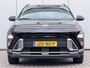 Hyundai Kona 1.6 GDI HEV Comfort Smart / Fabrieksgarantie tot 2-2030 / Stoel- & Stuurverwarming / Navigatie / Achteruitrijcamera / Adaptive Cruise Control / Climate Control / LED Verlichting /