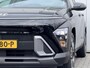 Hyundai Kona 1.6 GDI HEV Comfort Smart / Fabrieksgarantie tot 2-2030 / Stoel- & Stuurverwarming / Navigatie / Achteruitrijcamera / Adaptive Cruise Control / Climate Control / LED Verlichting /