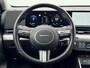 Hyundai Kona 1.6 GDI HEV Comfort Smart / Fabrieksgarantie tot 2-2030 / Stoel- & Stuurverwarming / Navigatie / Achteruitrijcamera / Adaptive Cruise Control / Climate Control / LED Verlichting /