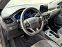 Ford Kuga 2.5 PHEV ST-Line X / Dealer onderhouden / Trekgewicht 1.500 kg / Navigatie / Stuur-, stoel- & achterbankverwarming / Parkeer assistent / Camera 360°  / Elektrische stoel & klep / 18" LM wielen / Adaptief cruise control / Apple Carplay/Android Auto /