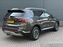 Hyundai Santa Fe 1.6 T-GDI HEV Comfort Smart / Dealer Onderhouden / Trekhaak / 1650 KG Trekgewicht / Stoel Verwarming / Elektrische Stoelen / Achteruitrij Camera / Apple Carplay & Android Auto /
