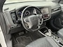 Mitsubishi Outlander 2.4 PHEV S-Edition / Elektrische achterklep / Trekgewicht 1500 kg / Rondomzicht camera / cruise control / Keyless Entry/Start / Stuur-& Stoelverwarming /