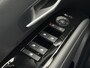 Hyundai Tucson 1.6 T-GDI PHEV Premium Sky 4WD /Accu SoH 100 % / Fabrieksgarantie tot 10-2029 / Panorama schuifdak / Dealer Onderhouden / HUD / Apple Carplay Android Auto / Camera / Elektr. stoelen & klep / Stoelventilatie / Stuur-, stoel- en achterbankverwarming / Stoelverkoeling / 19" LM wielen & All Season banden /