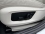 BMW 5-Serie Touring 530e High Executive INDIVIDUAL / Dealer Onderhouden / Harman Kardon / 1.700 kg Trekgewicht / Elektrische Verstelbare Stoelen / Stoelverwarming / Parkeersensoren Voor en Achter / Elek. Achterklep / Navigatie /