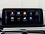 BMW 5-Serie Touring 530e High Executive INDIVIDUAL / Dealer Onderhouden / Harman Kardon / 1.700 kg Trekgewicht / Elektrische Verstelbare Stoelen / Stoelverwarming / Parkeersensoren Voor en Achter / Elek. Achterklep / Navigatie /