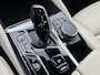 BMW 5-Serie Touring 530e High Executive INDIVIDUAL / Dealer Onderhouden / Harman Kardon / 1.700 kg Trekgewicht / Elektrische Verstelbare Stoelen / Stoelverwarming / Parkeersensoren Voor en Achter / Elek. Achterklep / Navigatie /