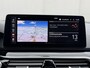 BMW 5-Serie Touring 530e High Executive INDIVIDUAL / Dealer Onderhouden / Harman Kardon / 1.700 kg Trekgewicht / Elektrische Verstelbare Stoelen / Stoelverwarming / Parkeersensoren Voor en Achter / Elek. Achterklep / Navigatie /