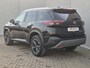 Nissan X-Trail 1.5 e-Power Tekna / Fabrieksgarantie tot 05-2028 / Dealer onderhouden / All Season banden / Stuur-, Stoel en Achterbank verwarming / Head Up Display / Elektrische achterklep / Rondomzicht camera / Adaptief CC /