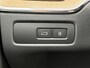Volvo XC60 2.0 T8 Plug-in hybrid AWD Ultra Bright / 12-2025 / Facelift / Schuif-/Kantel dak / All-Season banden 19 / Stoel-/Stuur-/Achterbankverwarming / Zeer Luxe /