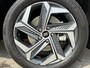 Hyundai Tucson 1.6 T-GDI PHEV Comfort Smart 4WD / Fabrieksgarantie tot 05-2027 / Dealer onderhouden / Navigatie / Camera / Apple Carplay/Android Auto / Stuur- en stoelverwarming / 19" LM wielen /