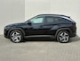 Hyundai Tucson 1.6 T-GDI PHEV Comfort Smart 4WD / Fabrieksgarantie tot 05-2027 / Dealer onderhouden / Navigatie / Camera / Apple Carplay/Android Auto / Stuur- en stoelverwarming / 19" LM wielen /