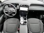 Hyundai Tucson 1.6 T-GDI PHEV Comfort Smart 4WD / Fabrieksgarantie tot 02-2027 / Afn. trekhaak 1.350 kg / Navigatie / Apple Carplay Android / Camera / Stuur- & stoelverwarming /19" LM wielen /