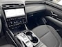 Hyundai Tucson 1.6 T-GDI PHEV Comfort Smart 4WD / Fabrieksgarantie tot 02-2027 / Afn. trekhaak 1.350 kg / Navigatie / Apple Carplay Android / Camera / Stuur- & stoelverwarming /19" LM wielen /