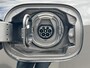 Mercedes-Benz C-klasse Estate 300 e Luxury Line / Dealer onderhouden / 1.800 kg elektrische trekhaak / Elektrische stoelen & Achterklep / Navi / Apple Carplay Android / 17" LM wielen /