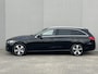Mercedes-Benz C-klasse Estate 300 e Luxury Line / Dealer onderhouden / 1.800 kg elektrische trekhaak / Elektrische stoelen & Achterklep / Navi / Apple Carplay Android / 17" LM wielen /