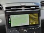 Hyundai Tucson 1.6 T-GDI PHEV Comfort Smart 4WD / Fabrieksgarantie tot 02-2029 / Dealer onderhouden / Glazen schuif- en kanteldak / Stuur- & Stoelverwarming / Trekgewicht 1350 kg / Achteruitrijcamera / Apple Carplay Android Auto / Adaptief cruise control /