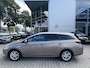 Toyota Auris Touring Sports 1.8 Hybrid Lease pro