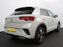 Volkswagen T-Roc 1.5 TSI DSG R-Line + IQ Drive pakket Automaat Navigatie Apple Carplay/Android Auto Climate control Lichtmetalen Velgen Extra Getint Glas LED