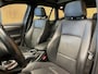 BMW X1 SDrive20i|M-PAKKET|BLACK&WHITE|AUTOMAAT|PANORAMADAK|SPORT VOLLEDER|STOELVERWARMING-V|NAVIGATIE|CLIMATE+CRUISE CONTROL|PDC-A