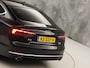 Audi A5 Sportback 2.0 TFSI S-Line Sport 190Pk Automaat (2X S-LINE, VIRTUAL COCKPIT, GROOT NAVI, PLAT SPORTSTUUR, LEDER, STOELVERWARMING, SPORTSTOELEN, GETINT GLAS, PARKEERSENSOREN, NIEUWSTAAT)