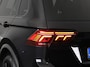 Volkswagen Tiguan 1.5 TSI R-Line Business+ 150pk Automaat (DSG) | Navigatie | Panoramadak | Trekhaak (Zwenkbaar) | Parkeersensoren (Park assist) | Achteruitrijcamera | Achterklep Electrise | Black optie pakket |