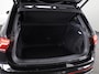 Volkswagen Tiguan 1.5 TSI R-Line Business+ 150pk Automaat (DSG) | Navigatie | Panoramadak | Trekhaak (Zwenkbaar) | Parkeersensoren (Park assist) | Achteruitrijcamera | Achterklep Electrise | Black optie pakket |
