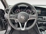Alfa Romeo Giulia 2.0T B-Tech | 200PK | 19 INCH | AD.CRUISE | CAMERA | STOEL & STUURVERWARMING | CARPLAY |