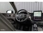 Volvo XC60 2.0 T8 Plug-in hybrid AWD Plus Black Edition Facelift | Zwenkbare trekhaak | Panoramadak | Adaptieve cruise | Harman Kardon | Blis | Memory |
