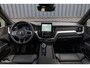Volvo XC60 2.0 T8 Plug-in hybrid AWD Plus Black Edition Facelift | Zwenkbare trekhaak | Panoramadak | Adaptieve cruise | Harman Kardon | Blis | Memory |