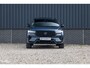 Volvo XC60 2.0 T8 Plug-in hybrid AWD Plus Black Edition Facelift | Zwenkbare trekhaak | Panoramadak | Adaptieve cruise | Harman Kardon | Blis | Memory |