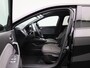 Renault Captur 1.6 E-Tech full hybrid 145 techno | Automaat | Verwarmbare Voorstoelen | Verwarmbaar Stuurwiel | Airco | Navigatie | Parkeersensoren Voor + Achter | Parkeer Camera Achter