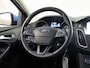 Ford Focus 1.0 Sport (NAVIGATIE, LM VELGEN, PARKEERSENSOREN, TREKHAAK, SPORTSTOELEN, CRUISE, NIEUWSTAAT)