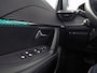 Peugeot e-2008 EV Blue Sport Allure 50 kWh Automaat (SOH 91,2%, APPLE CARPLAY, GROOT NAVI, 360 CAMERA, SPORTSTOELEN, GETINT GLAS, KEYLESS, NIEUWSTAAT)