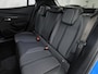 Peugeot e-2008 EV Blue Sport Allure 50 kWh Automaat (SOH 91,2%, APPLE CARPLAY, GROOT NAVI, 360 CAMERA, SPORTSTOELEN, GETINT GLAS, KEYLESS, NIEUWSTAAT)