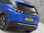 Peugeot e-2008 EV Blue Sport Allure 50 kWh Automaat (SOH 91,2%, APPLE CARPLAY, GROOT NAVI, 360 CAMERA, SPORTSTOELEN, GETINT GLAS, KEYLESS, NIEUWSTAAT)