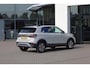 Volkswagen T-Cross 1.0 TSI Life Edition 60 maanden / 100.000km garantie, discover pro navigatie, parkeersensoren voor en achter (PDC), dodehoekdetectie (Side Assist), privacy glas, 16" 'Zurich' LMV, verwarmbare voorstoelen, climatronic, draadloos Apple Carplay & Android Auto, draadloze telefoonlader, adaptieve cruise control (ACC), multifunctioneel lederen stuurwiel, ambiente verlichting, regensensor, LED koplampen, elektrisch verstel-, verwarm- en inklapbare buitenspiegels etc.