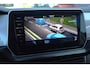 Volkswagen T-Cross 1.0 TSI Life Edition 60 maanden / 100.000km garantie, discover pro navigatie, parkeersensoren voor en achter (PDC), dodehoekdetectie (Side Assist), privacy glas, 16" 'Zurich' LMV, verwarmbare voorstoelen, climatronic, draadloos Apple Carplay & Android Auto, draadloze telefoonlader, adaptieve cruise control (ACC), multifunctioneel lederen stuurwiel, ambiente verlichting, regensensor, LED koplampen, elektrisch verstel-, verwarm- en inklapbare buitenspiegels etc.