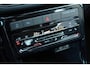 Volkswagen T-Cross 1.0 TSI Life Edition 60 maanden / 100.000km garantie, discover pro navigatie, parkeersensoren voor en achter (PDC), dodehoekdetectie (Side Assist), privacy glas, 16" 'Zurich' LMV, verwarmbare voorstoelen, climatronic, draadloos Apple Carplay & Android Auto, draadloze telefoonlader, adaptieve cruise control (ACC), multifunctioneel lederen stuurwiel, ambiente verlichting, regensensor, LED koplampen, elektrisch verstel-, verwarm- en inklapbare buitenspiegels etc.