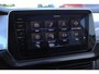 Volkswagen T-Cross 1.0 TSI Life Edition 60 maanden / 100.000km garantie, discover pro navigatie, parkeersensoren voor en achter (PDC), dodehoekdetectie (Side Assist), privacy glas, 16" 'Zurich' LMV, verwarmbare voorstoelen, climatronic, draadloos Apple Carplay & Android Auto, draadloze telefoonlader, adaptieve cruise control (ACC), multifunctioneel lederen stuurwiel, ambiente verlichting, regensensor, LED koplampen, elektrisch verstel-, verwarm- en inklapbare buitenspiegels etc.