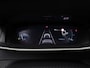 Peugeot 208 1.2 PureTech Allure Pack Automaat (VIRTUAL COCKPIT, BLACK PACK, APPLE CARPLAY, GROOT NAVI, 360 CAMERA, SPORTSTOELEN, GETINT GLAS, LM VELGEN, NIEUWSTAAT)