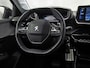 Peugeot 208 1.2 PureTech Allure Pack Automaat (VIRTUAL COCKPIT, BLACK PACK, APPLE CARPLAY, GROOT NAVI, 360 CAMERA, SPORTSTOELEN, GETINT GLAS, LM VELGEN, NIEUWSTAAT)