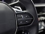 Peugeot 208 1.2 PureTech Allure Pack Automaat (VIRTUAL COCKPIT, BLACK PACK, APPLE CARPLAY, GROOT NAVI, 360 CAMERA, SPORTSTOELEN, GETINT GLAS, LM VELGEN, NIEUWSTAAT)