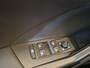 Volkswagen T-Cross 1.0 TSI Life * 8.400KM! * Afneembare Trekhaak * Stoelverwarming * Parkeersensoren