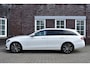 Mercedes-Benz E-klasse 300 e Luxury Line Wij zijn op afspraak geopend! Graag bellen voor uw komst.