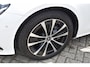 Mercedes-Benz E-klasse 300 e Luxury Line Wij zijn op afspraak geopend! Graag bellen voor uw komst.