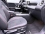 Mercedes-Benz GLB 180 AMG Line AMG Line | Night Pakket | Panorama Schuif-Kanteldak | MBUX Augmented Reality navigatie | Parkeerpakket met achteruitrijcamera | Sfeerverlichting. Inclusief 24 maanden Mercedes-Benz Certified garantie voor Europa.
