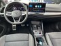 Volkswagen Golf 1.5 eTSI Style Edition 50 / AUTOMAAT/ PANO/ APP-CONNECT/ ACC/ PARK.SENSOR.V+A/ CAMERA/ STUUR+STOELVERWARM./ MEMORY SEAT/ MASSAGE/ HEAD-UP/ KEYLESS/ RIJ-MODI/ DIGITAL DASH/ DAB/ CLIMA/ LED/ 18'' LMV