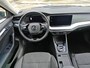Skoda Octavia Combi 1.0 e-TSI 110pk Business Edition DSG Automaat / Navigatie / LM 17 inch / Head up display / Parkeersensoren / LED / APP